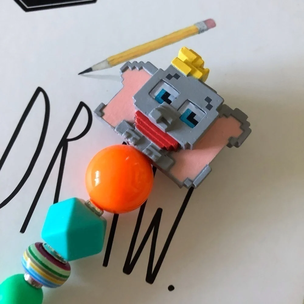 Disney Doorables: Dumbo: Dumbo pixel handmade beaded pen